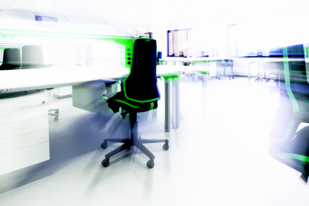 Sedia tecnica NEON