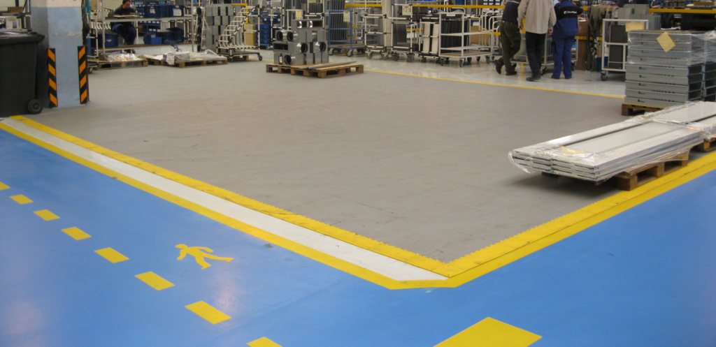 Pavimentazione in uno stabilimento produttivo meccanico